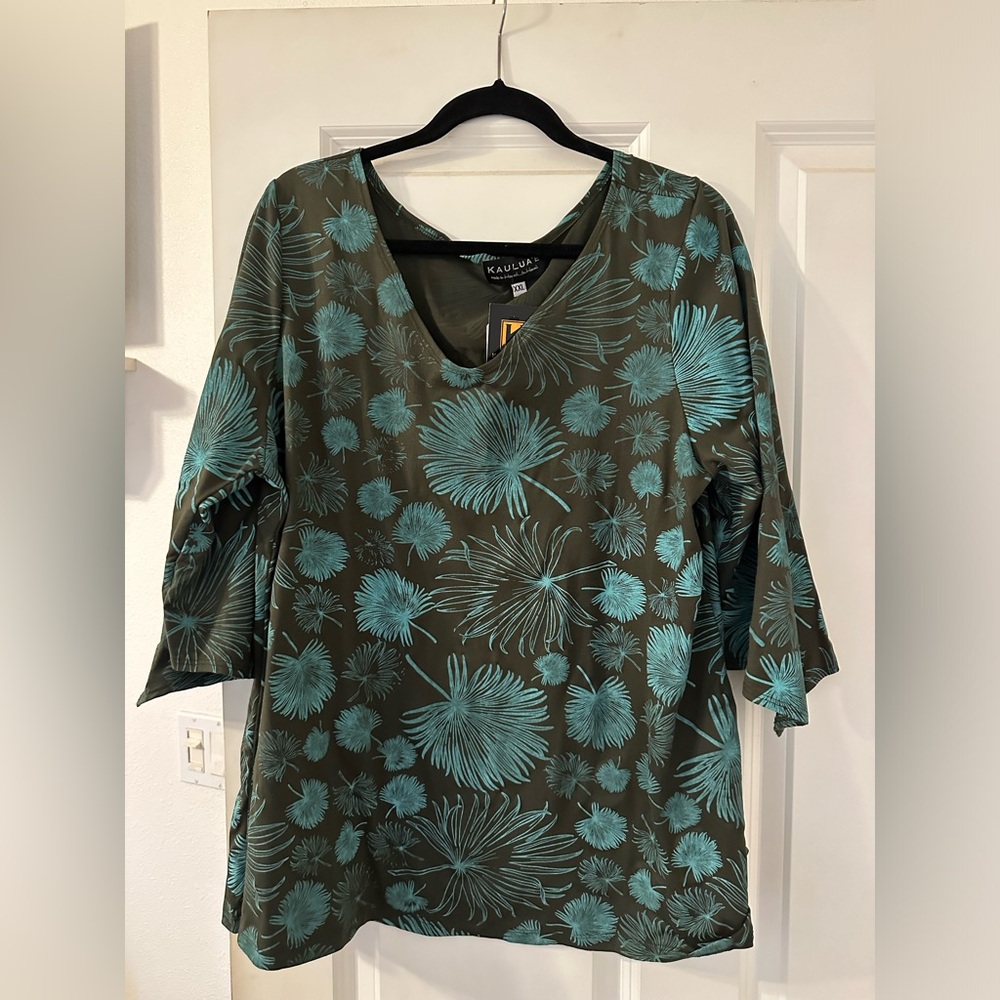 Kauluae Women’s Top